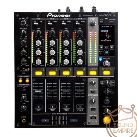 Pioneer DJM-700 Mixer